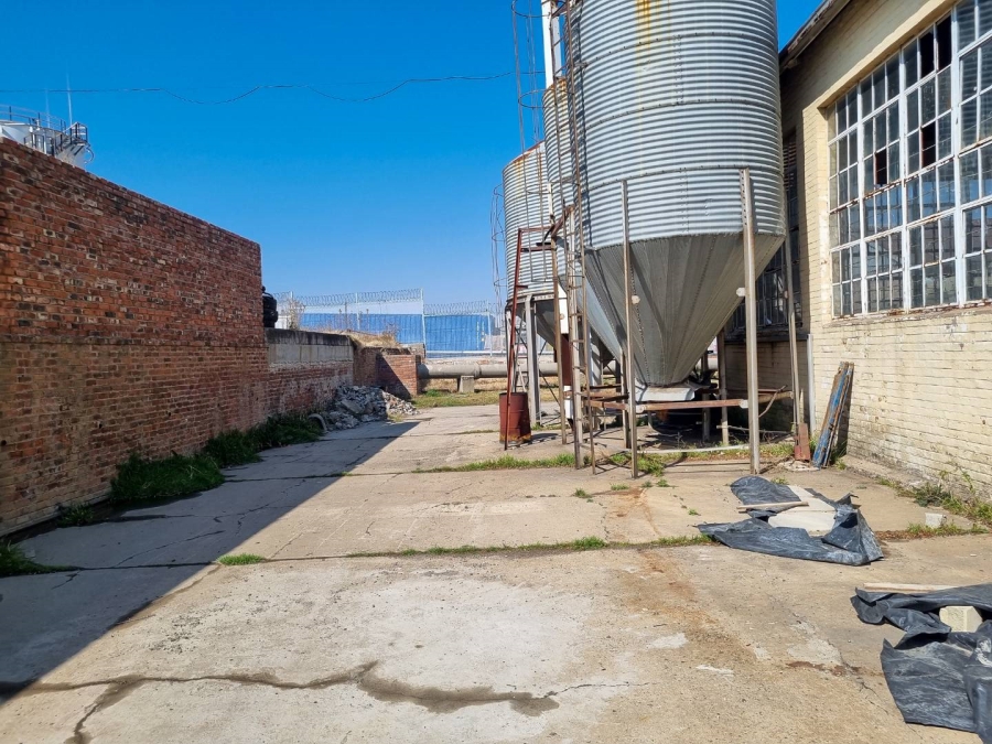 0 Bedroom Property for Sale in Bohlokong Free State